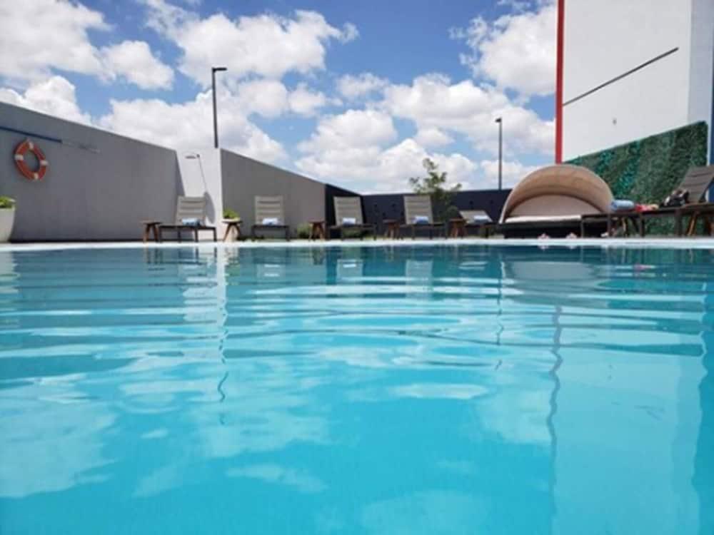 Hotel Hilton Garden 3*